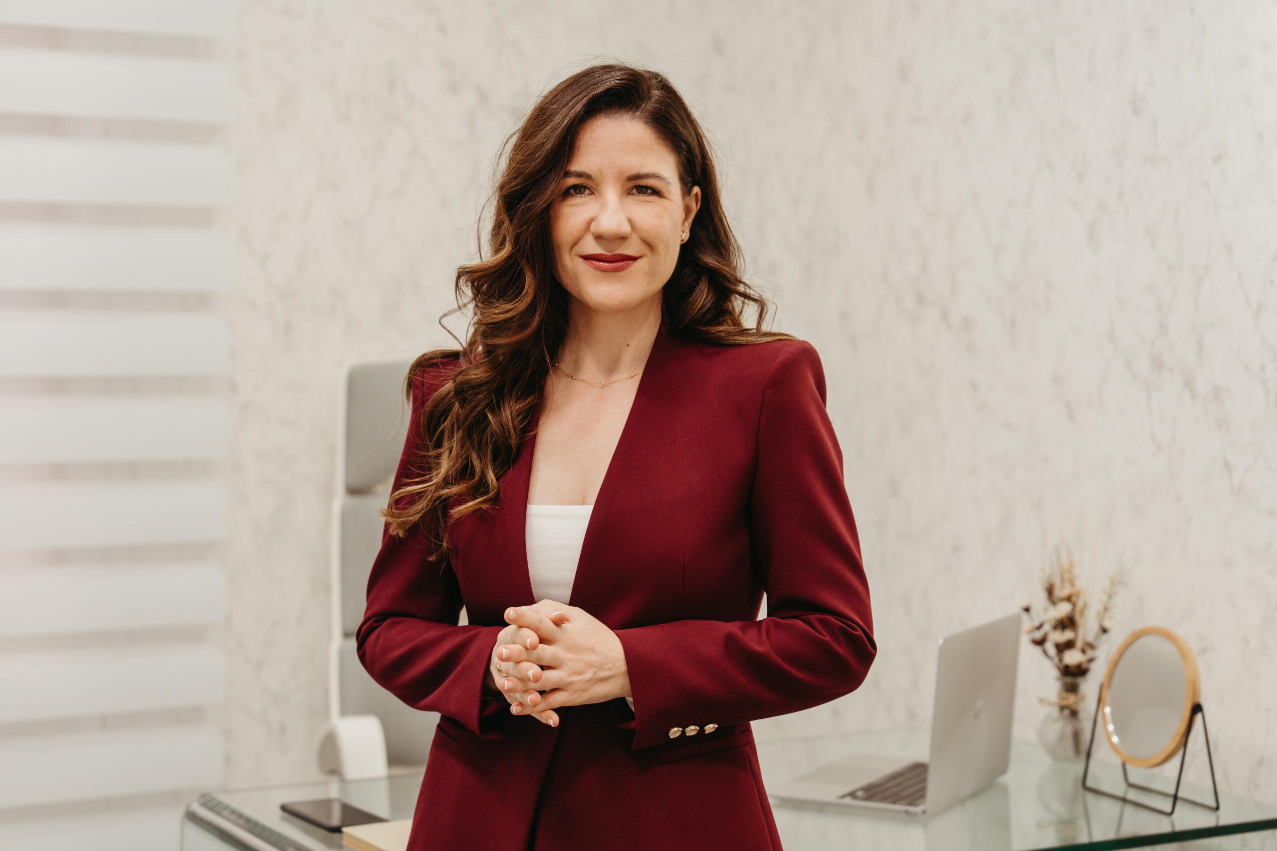 Dra. Lucía Falcón